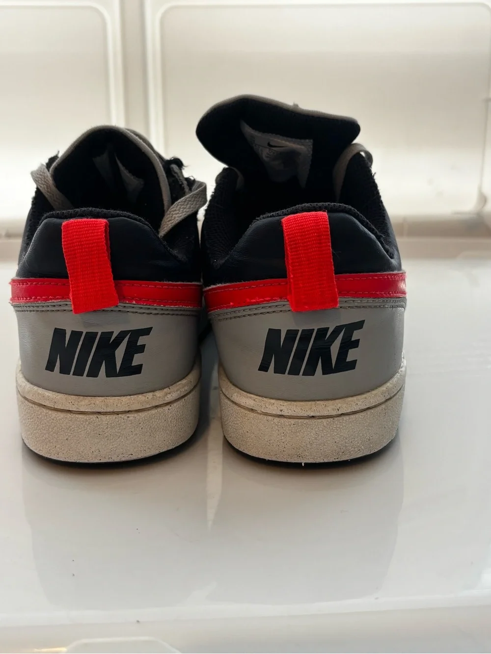 Nike classic low
